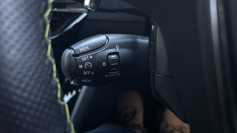 Peugeot 208 1.2 PureTech 100 GT 5dr EAT8 Petrol Hatchback